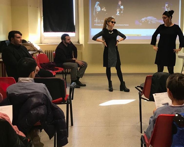 Castelfidardo, Auditorium Scuola Media Soprani, Martedì 11 dicembre. Gli alunni della scuola Primaria Montessori di Castelfidardo incontrano i Solisti dell'Accademia d'Arte Lirica di Osimo. 