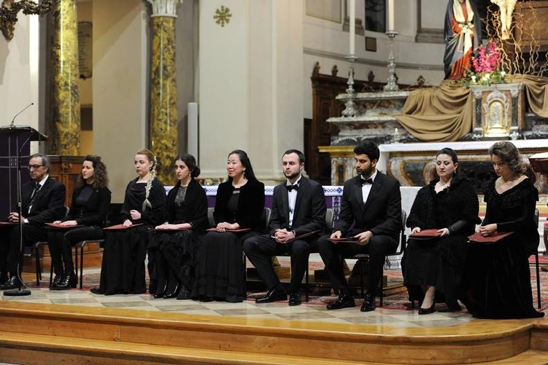 Basilica di San Giuseppe da Copertino di Osimo,venerdì 16 marzo, commemorazione della Quaresima attraverso canti e letture del periodo liturgico con i solisti dell'Accademia d'Arte Lirica accompagnati al Pianoforte da Alessandro Benigni. 